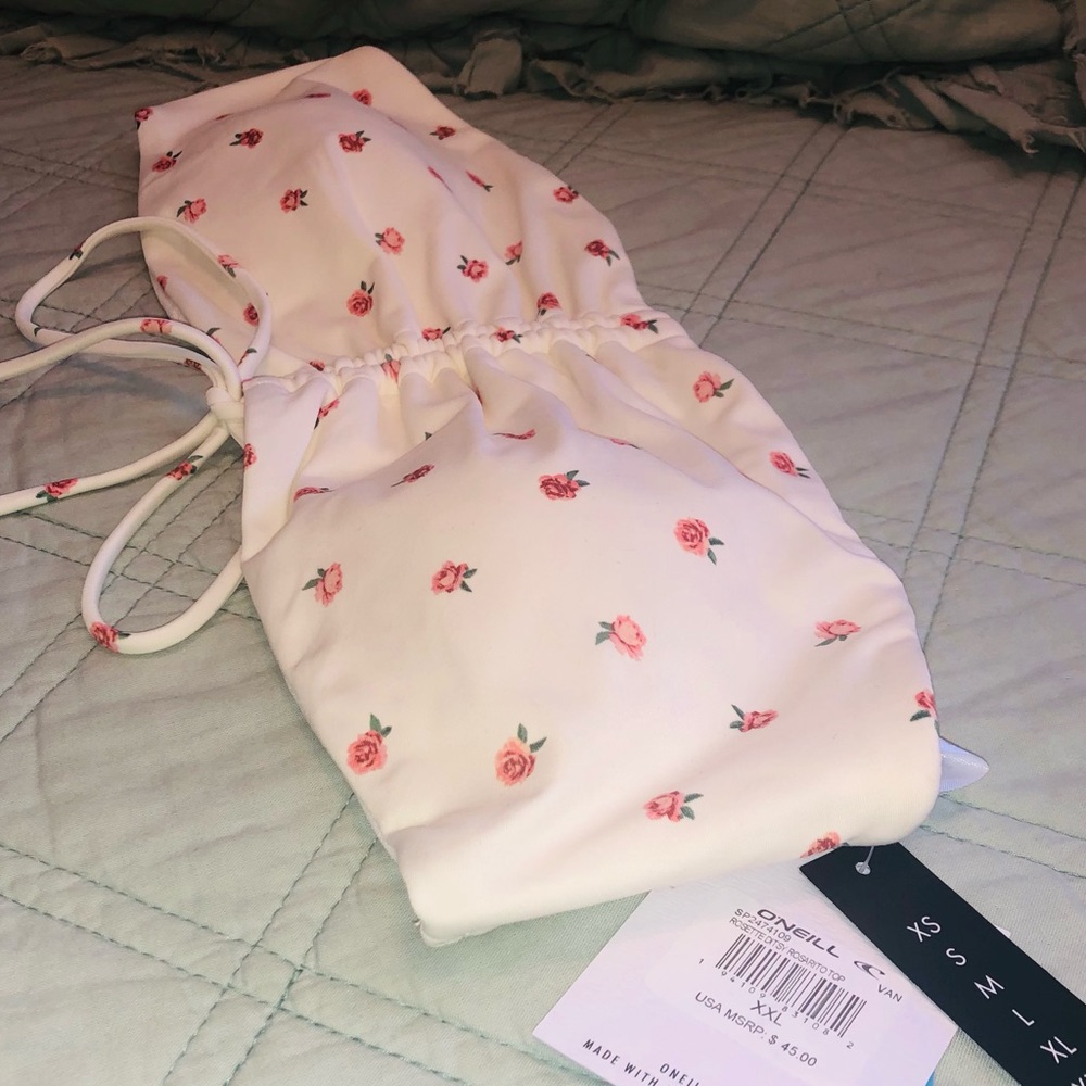 O’Neill floral bikini top (XXL) - Picture 3 of 6